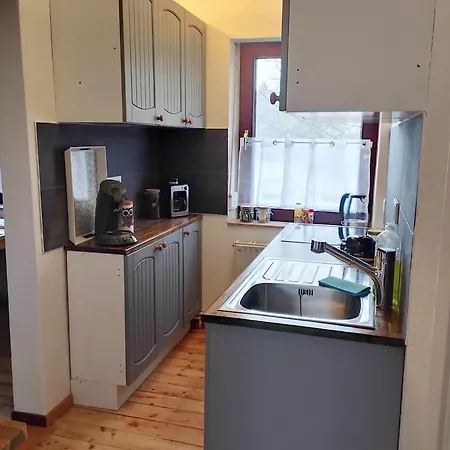 Ferien Monteur Nikki *