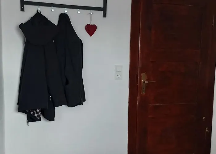 Ferien Monteur Nikki