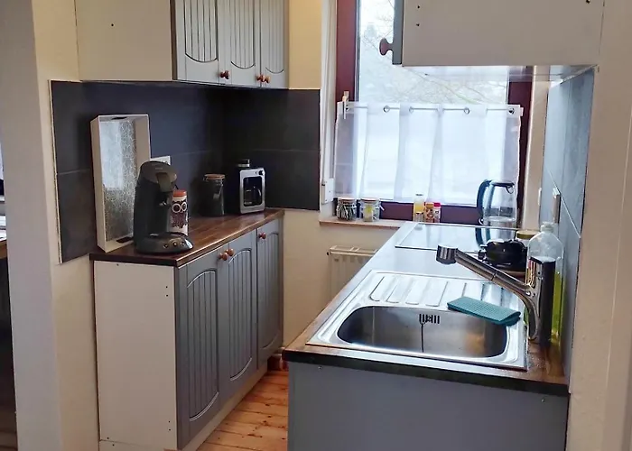 Ferien Monteur Nikki *